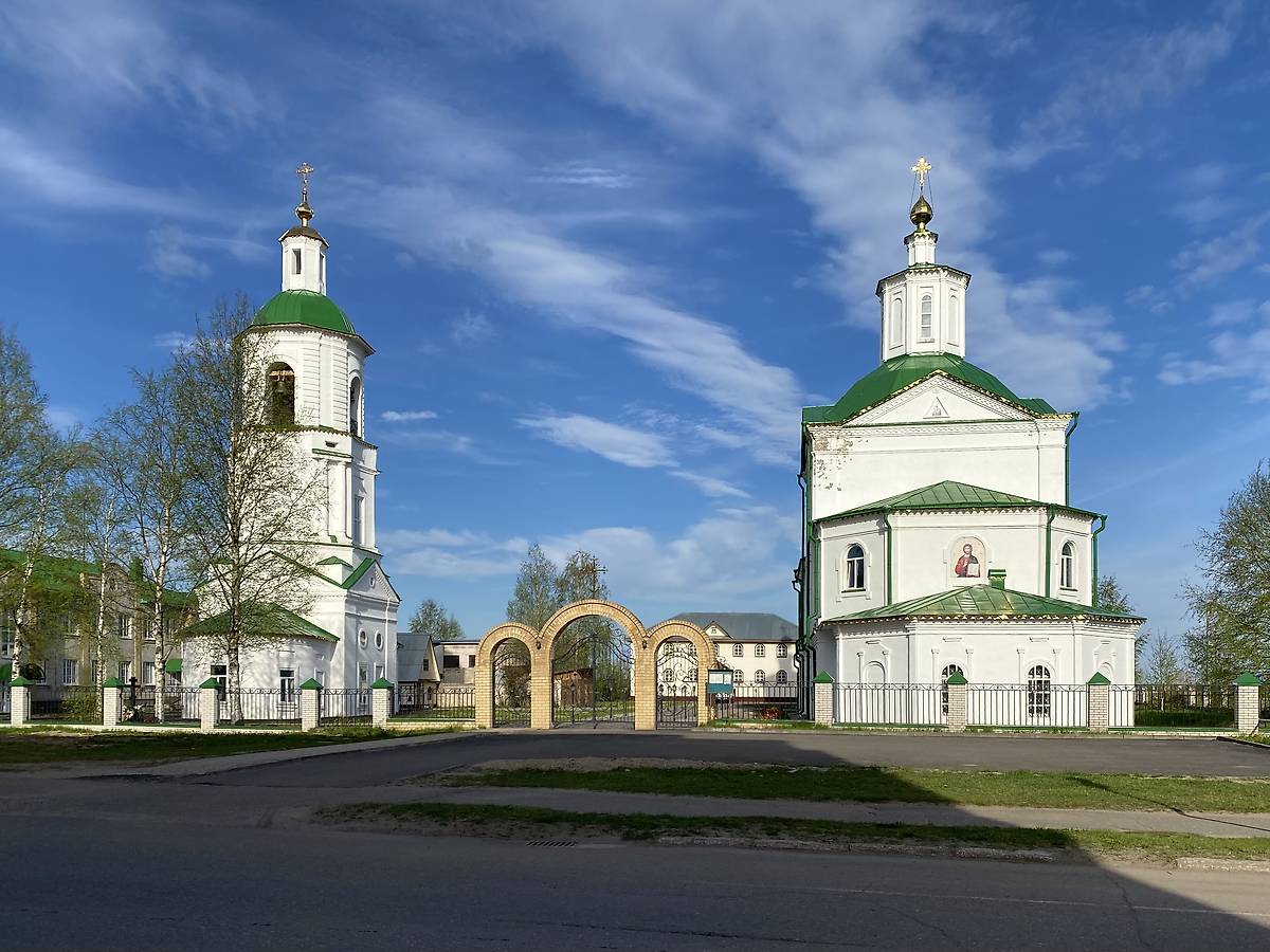 Вид с востока, фасады. Храмовый комплекс Котласского Стефановского прихода, Котлас (Котласский район и г. Котлас, Архангельская область)