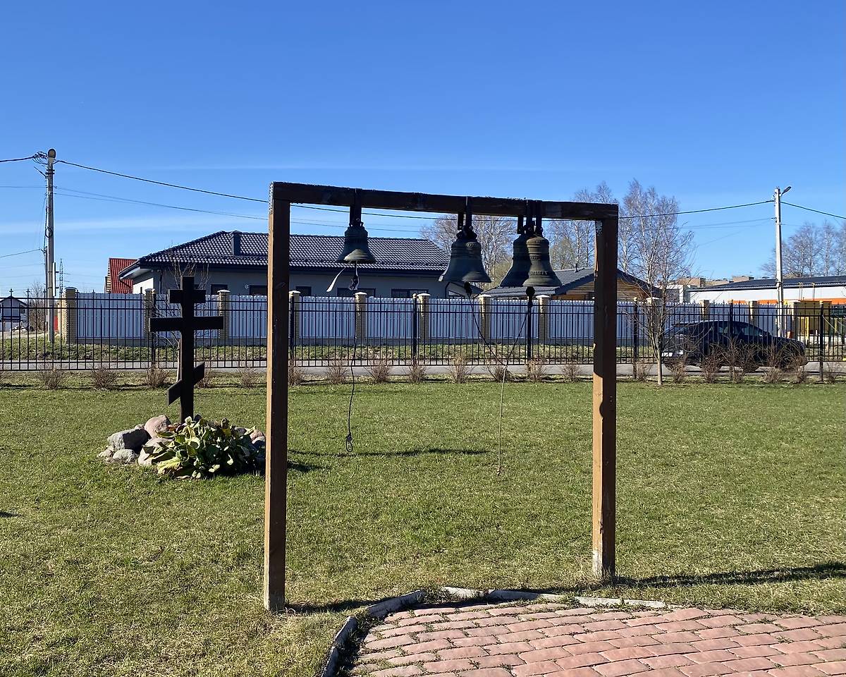 Колокольня у храма, дополнительная информация. Церковь Рождества Пресвятой Богородицы, Глинка (Тосненский район, Ленинградская область)