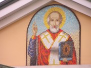 Церковь Николая Чудотворца в Новожанове, Надвратная икона Николая Чудотворца<br>, Харьков, Харьков, город, Украина, Харьковская область