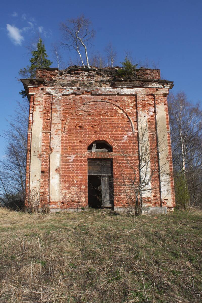 Церковь Троицы Живоначальной, Бабино (Старицкий район, Тверская область). фасады