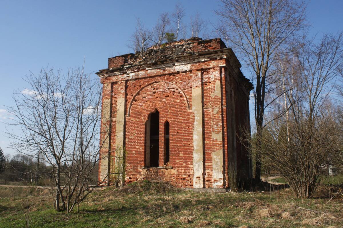 Церковь Троицы Живоначальной, Бабино (Старицкий район, Тверская область). фасады