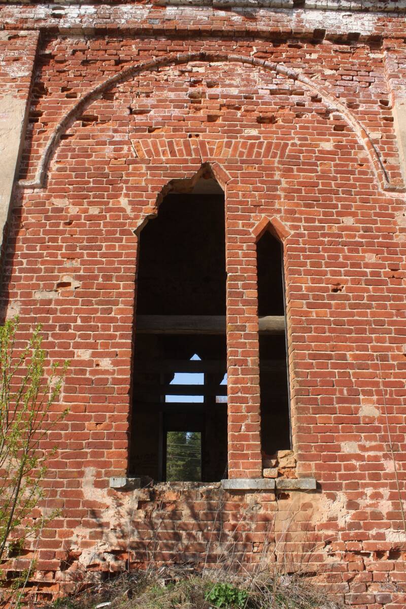 Церковь Троицы Живоначальной, Бабино (Старицкий район, Тверская область). архитектурные детали