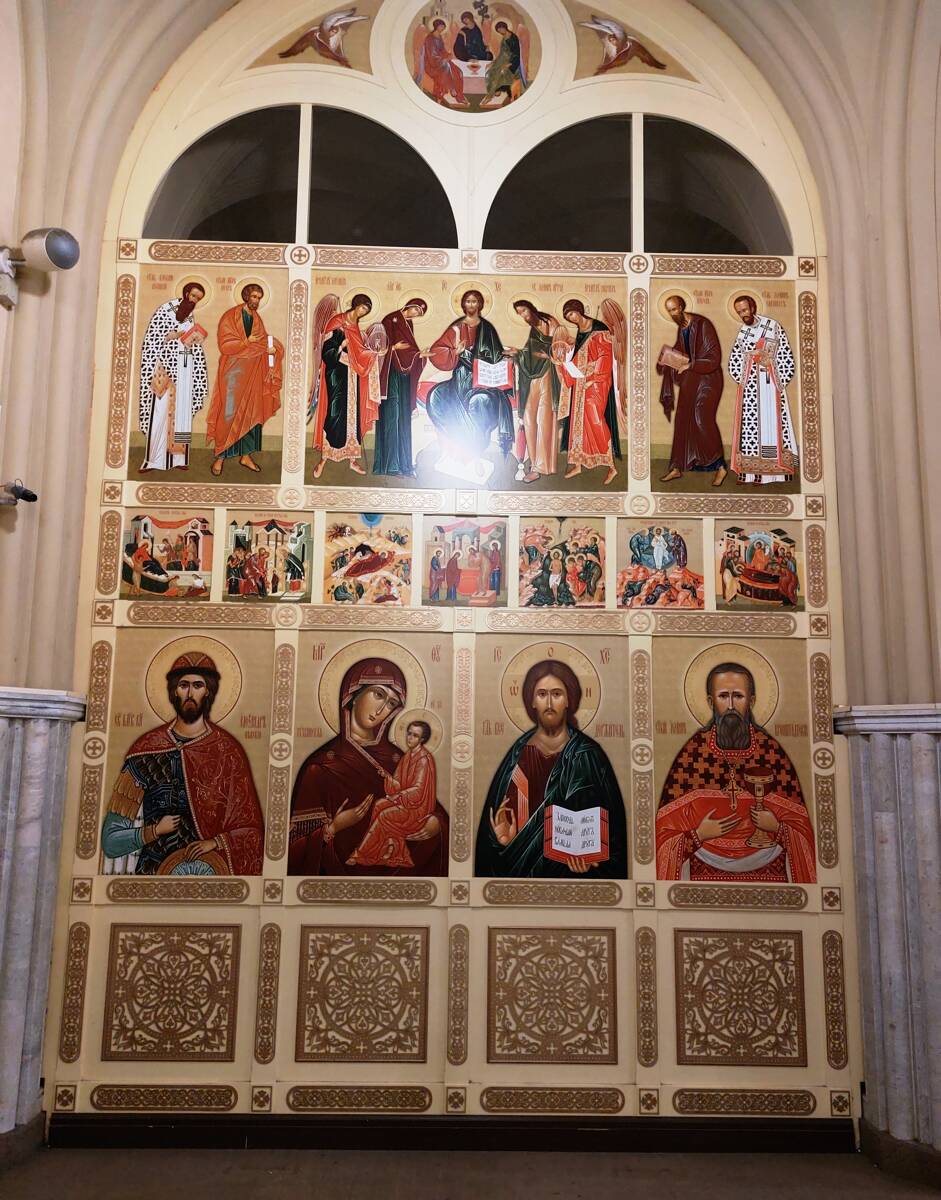 Часовня Николая Чудотворца на Ленинградском вокзале, Красносельский (Центральный административный округ (ЦАО), г. Москва). интерьер и убранство