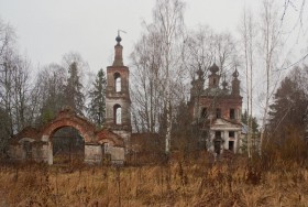 Спасское (Спасское на Пеноузе), урочище. Церковь Преображения Господня