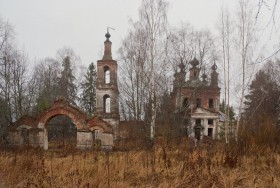 Спасское (Спасское на Пеноузе), урочище. Церковь Спаса Преображения