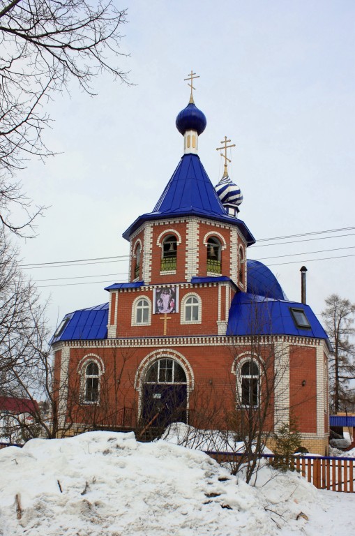 Белая Холуница. Церковь Воскресения Христова. фасады, Вид с запада