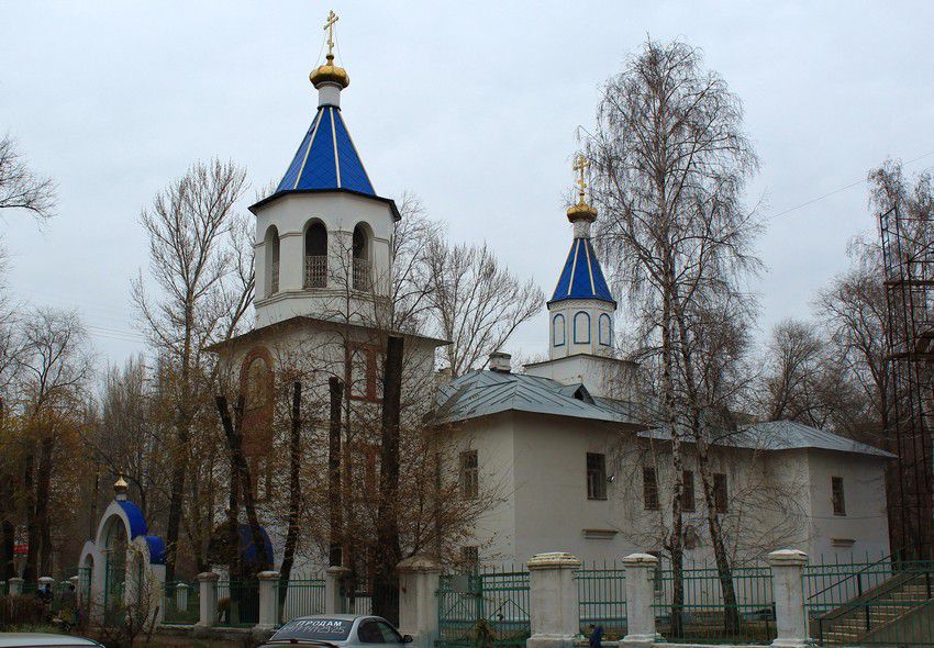 Самара. Церковь Владимира равноапостольного. общий вид в ландшафте