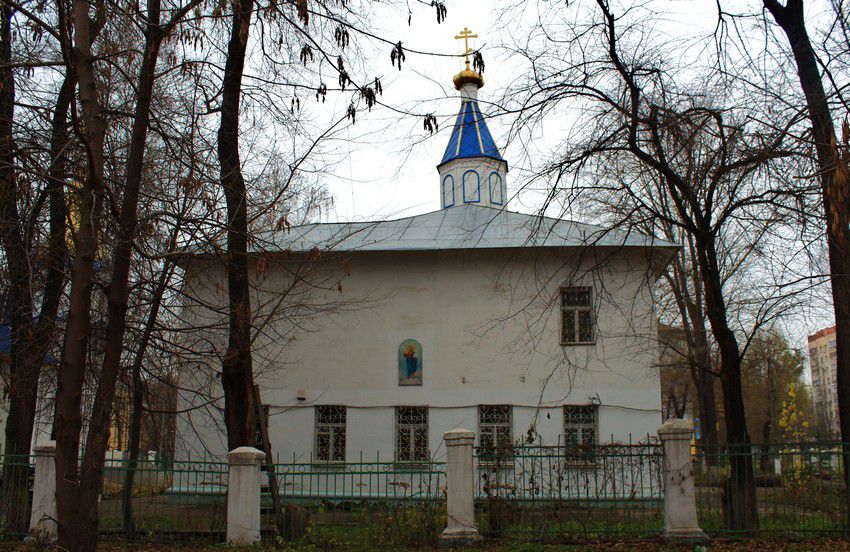 Церковь Владимира равноапостольного, Самара (Самара, город, Самарская область). фасады, Восточный фасад (фактически из-за расположения здания на проспекте Металлургов обращен на северо-восток)