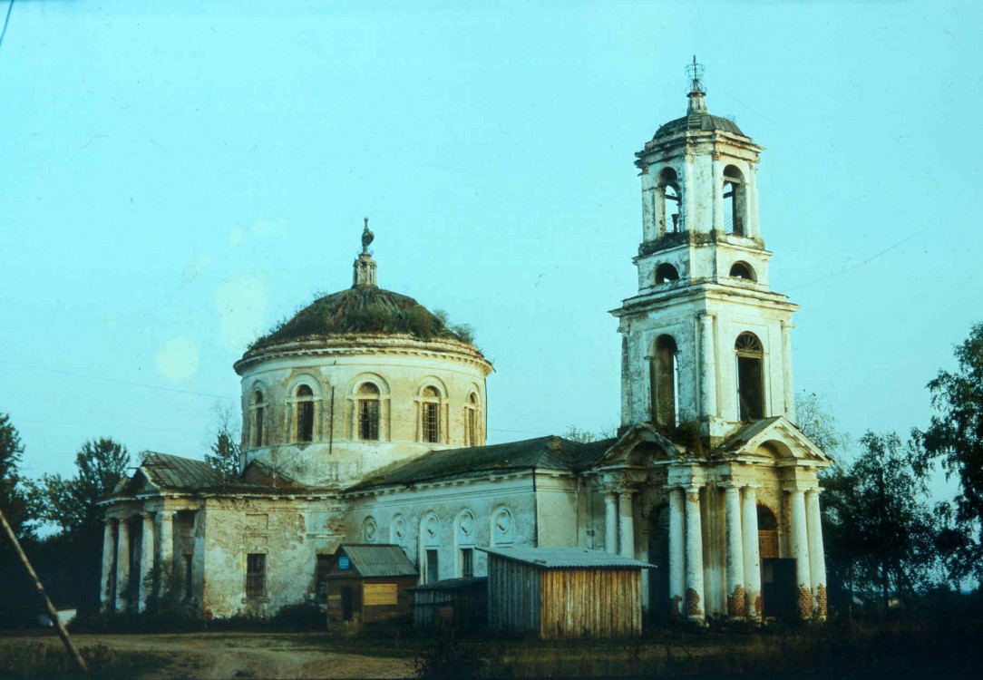 Деледино. Церковь Спаса Всемилостливого. фасады, 1994