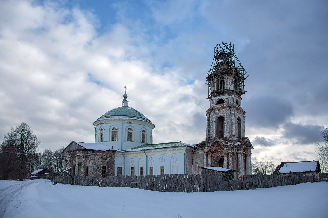 Деледино. Церковь Спаса Всемилостливого. фасады