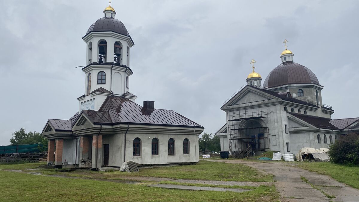Церковь Богоявления Господня, Минск (Минск, город, Беларусь, Минская область). документальные фотографии, Документальное фото Временный и строящийся храм