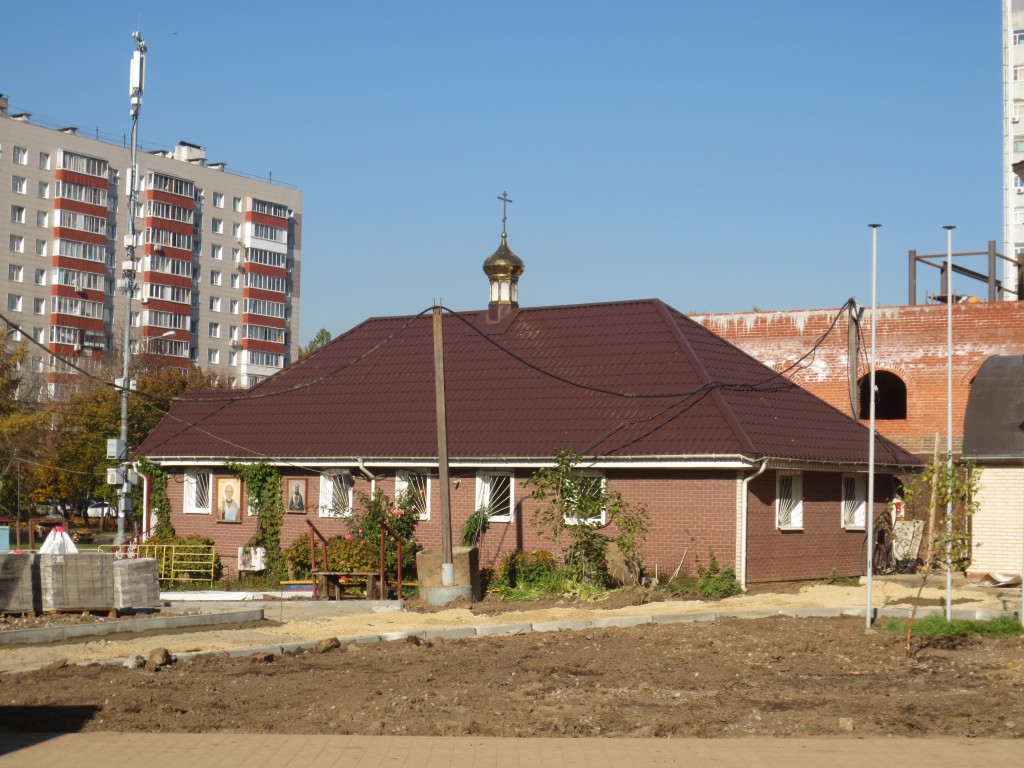 Церковь Ермогена, Патриарха Московского в Гольянове (временная), Гольяново (Восточный административный округ (ВАО), г. Москва). фасады