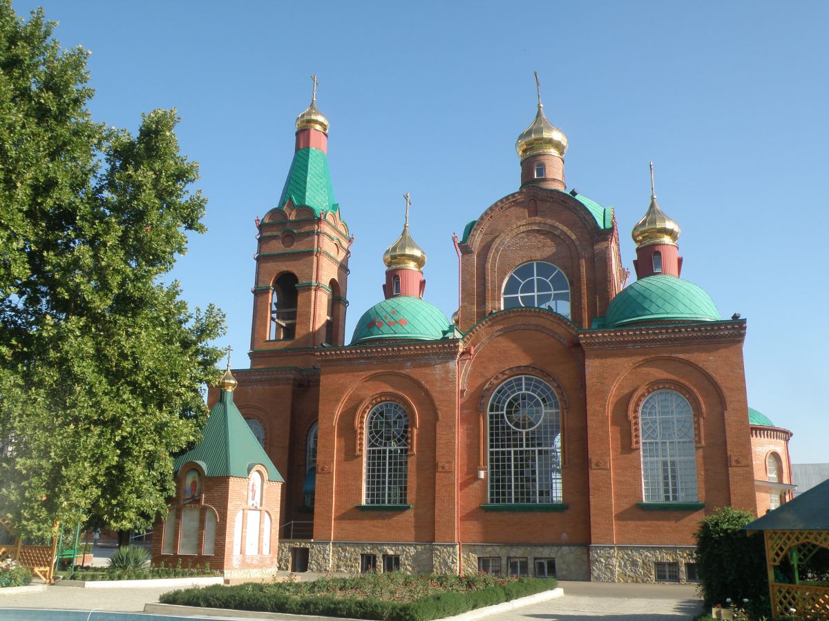 Крымск. Церковь Михаила Архангела. фасады