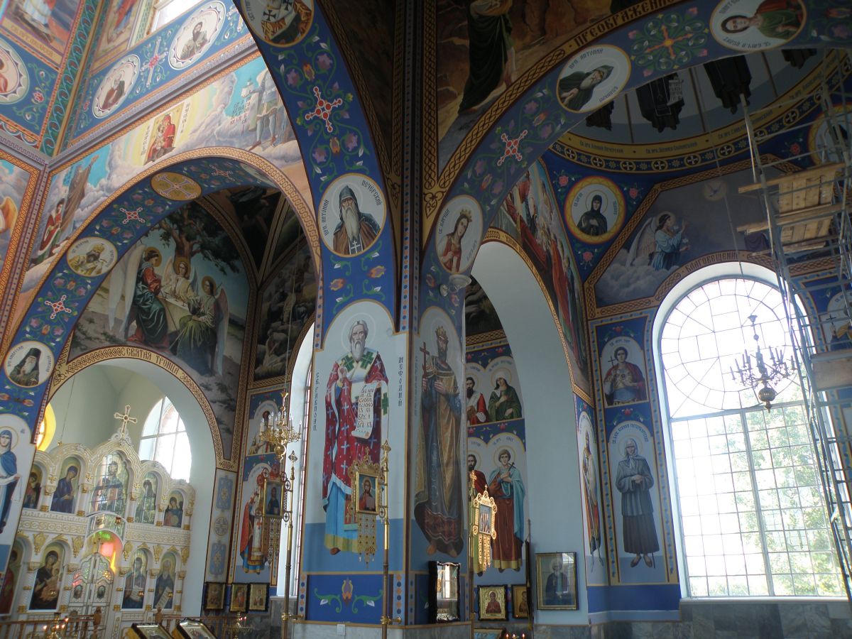Церковь Михаила Архангела, Крымск (Крымский район, Краснодарский край). интерьер и убранство