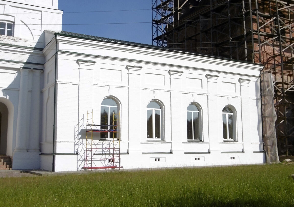 Церковь Казанской иконы Божией Матери, Богородское (Воскресенский район, Нижегородская область). фасады, Восстановленный южный фасад трапезной