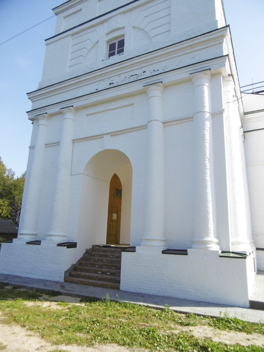 Церковь Казанской иконы Божией Матери, Богородское (Воскресенский район, Нижегородская область). фасады, Восстановленный западный фасад церкви