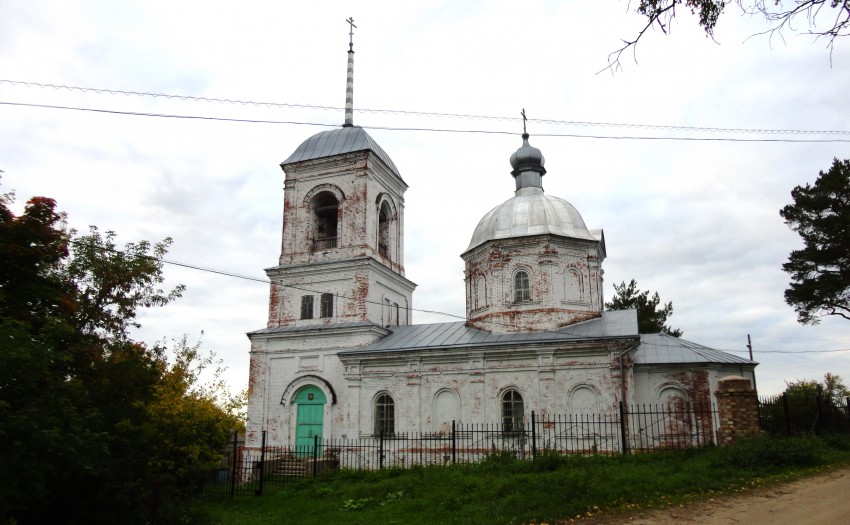 Церковь Иоанна Богослова, Огнев Майдан (Воротынский район, Нижегородская область). фасады