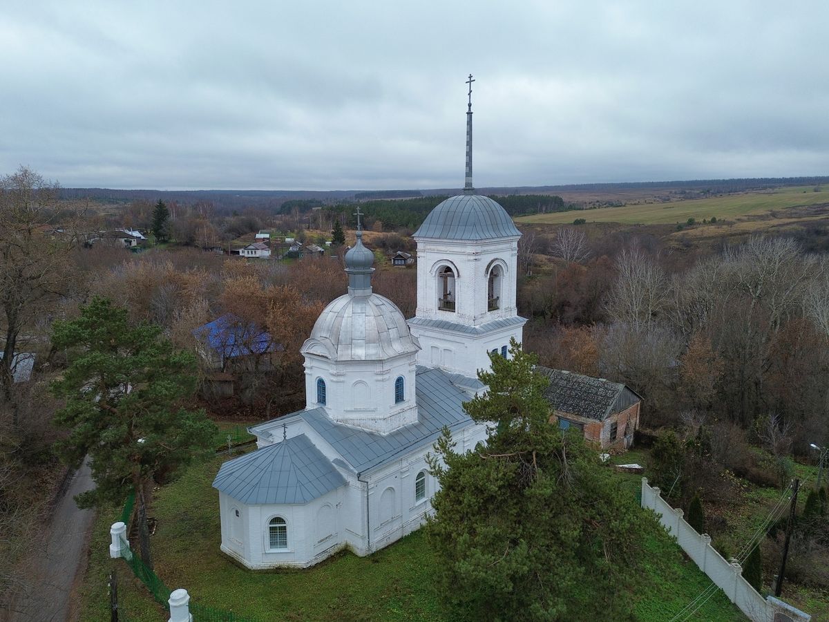 Церковь Иоанна Богослова, Огнев Майдан (Воротынский район, Нижегородская область). общий вид в ландшафте