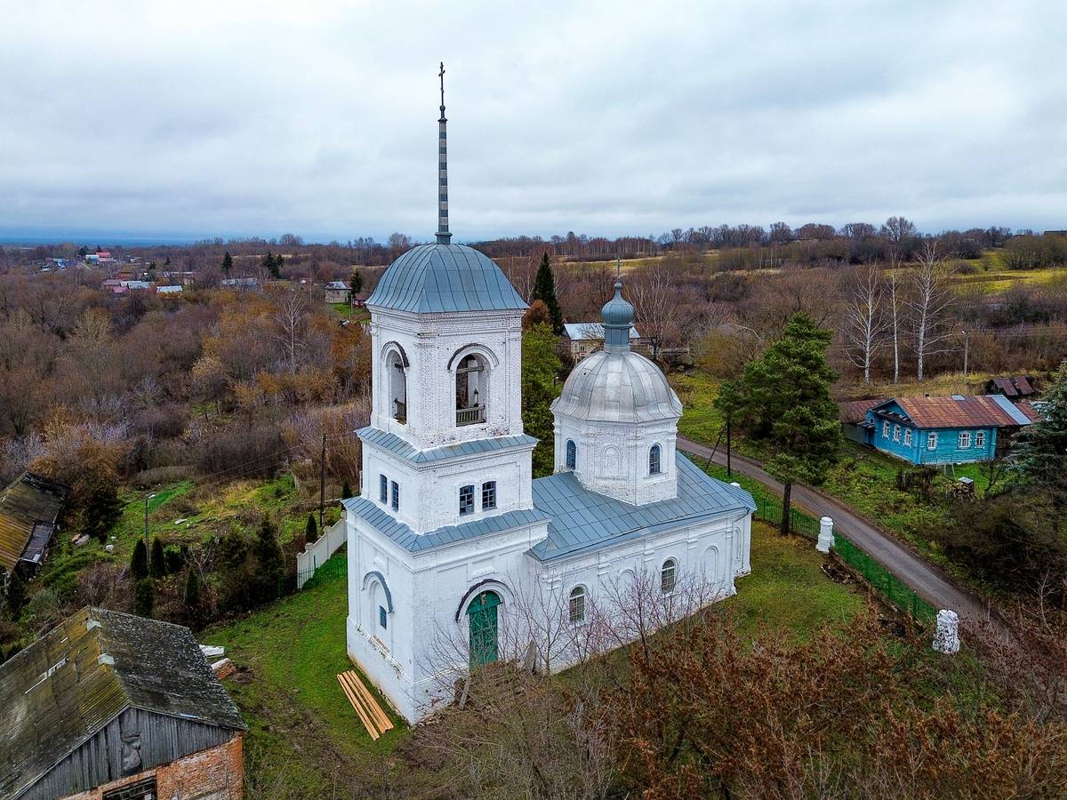 Церковь Иоанна Богослова, Огнев Майдан (Воротынский район, Нижегородская область). общий вид в ландшафте