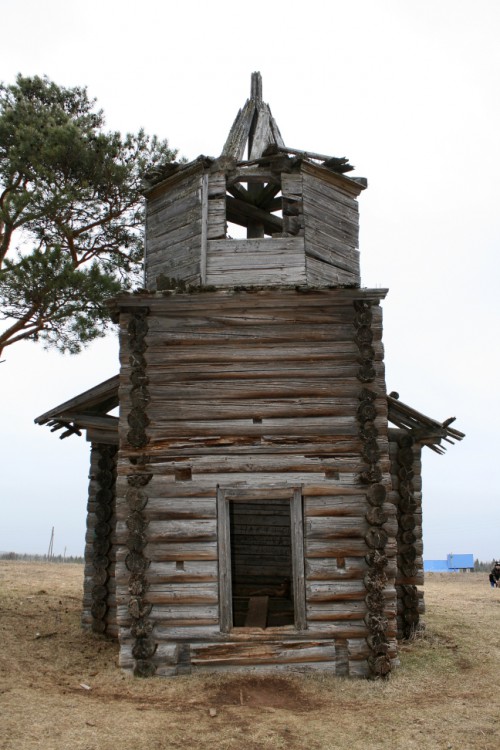 Часовня Николая Чудотворца, Демино (Коми-Пермяцкий округ, Кочёвский район, Пермский край). общий вид в ландшафте
