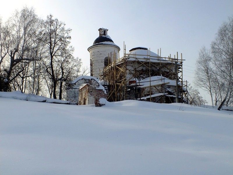 Церковь Троицы Живоначальной, Троицк (Кунгурский район и г. Кунгур, Пермский край). общий вид в ландшафте