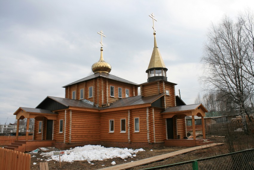 Церковь Преображения Господня, Гайны (Коми-Пермяцкий округ, Гайнский район, Пермский край). общий вид в ландшафте