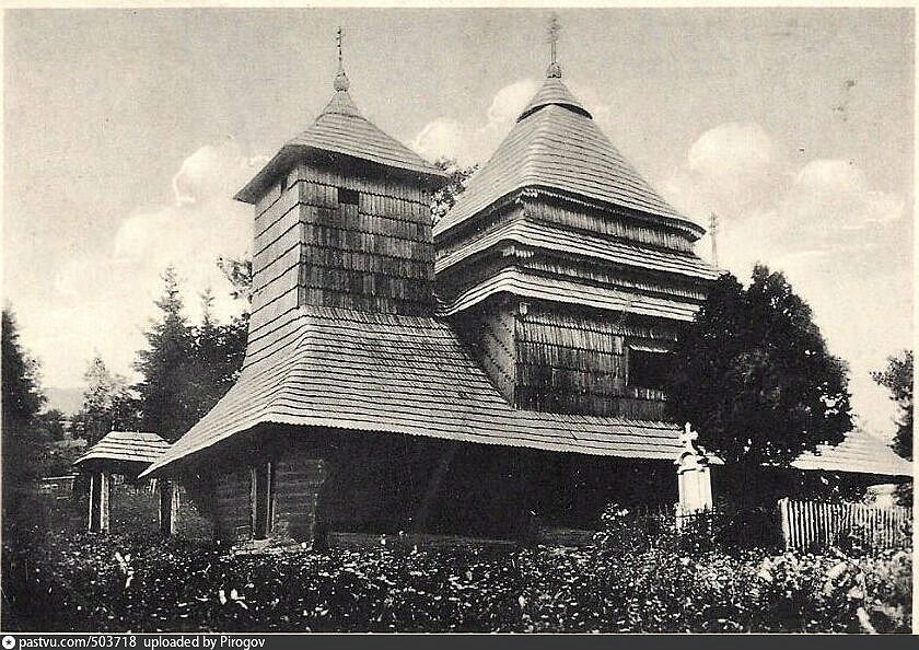 Церковь Михаила Архангела, Ужок (Великоберезнянский район, Украина, Закарпатская область). архивная фотография, 1925 год с сайта https://pastvu.com/p/503718
