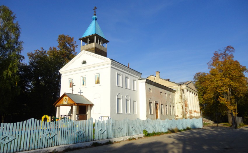 Воскресенское. Церковь Воскресения Словущего. фасады