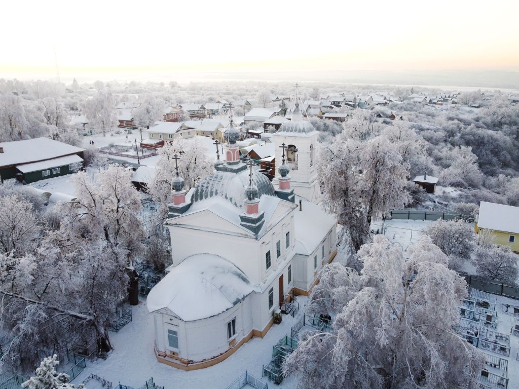 Церковь Николая Чудотворца, Красный Оселок (Лысковский район, Нижегородская область). общий вид в ландшафте