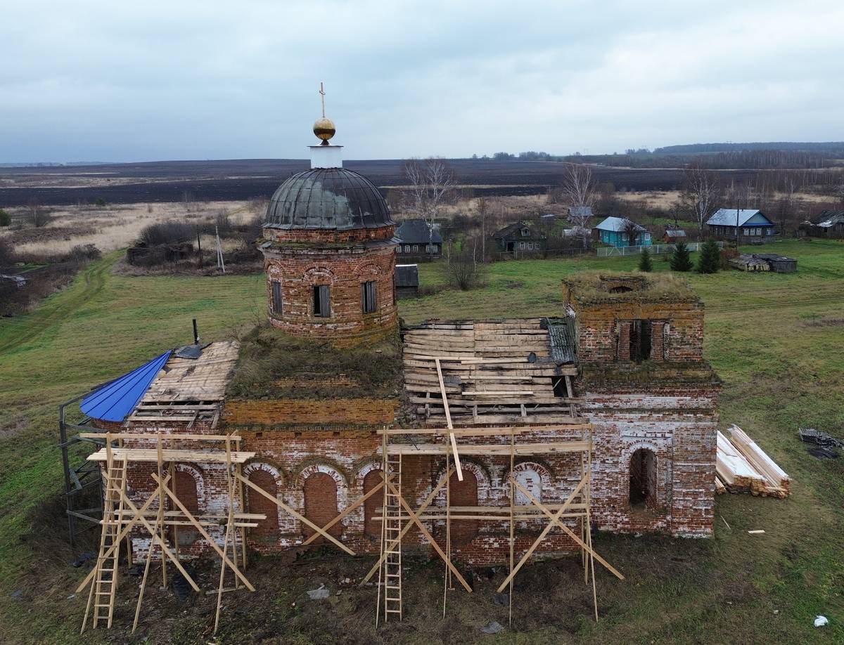фасады. Церковь Иверской иконы Божией Матери, Дубенщино (Лысковский район, Нижегородская область)