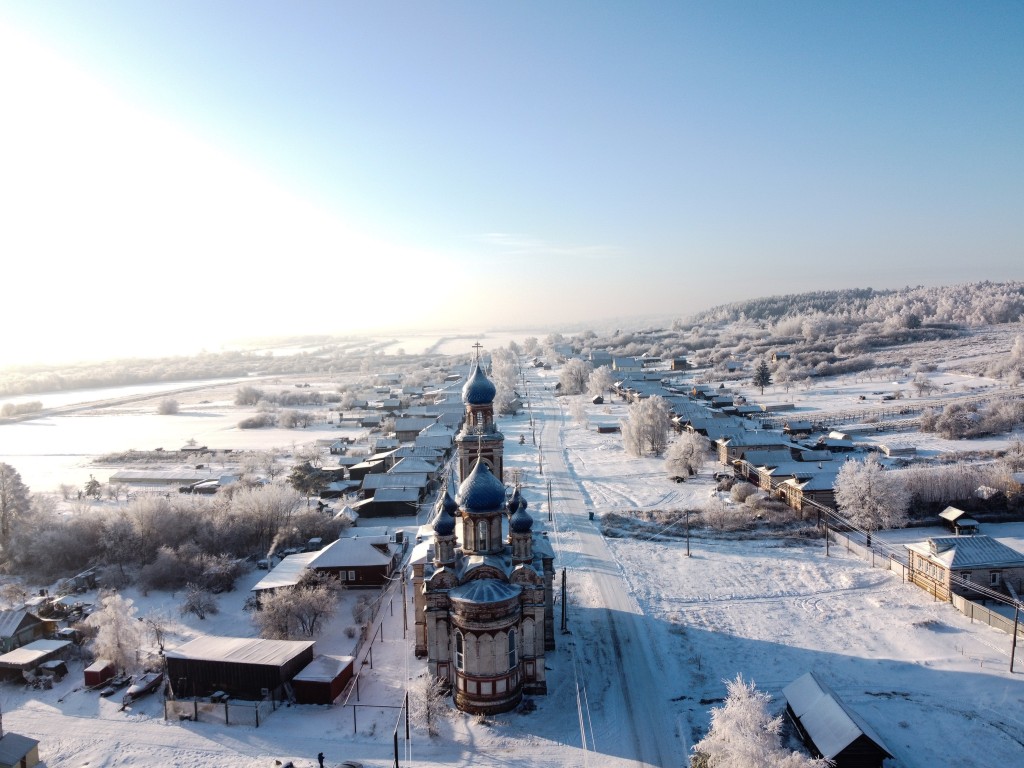 Церковь Благовещения Пресвятой Богородицы, Белозериха (Лысковский район, Нижегородская область). общий вид в ландшафте