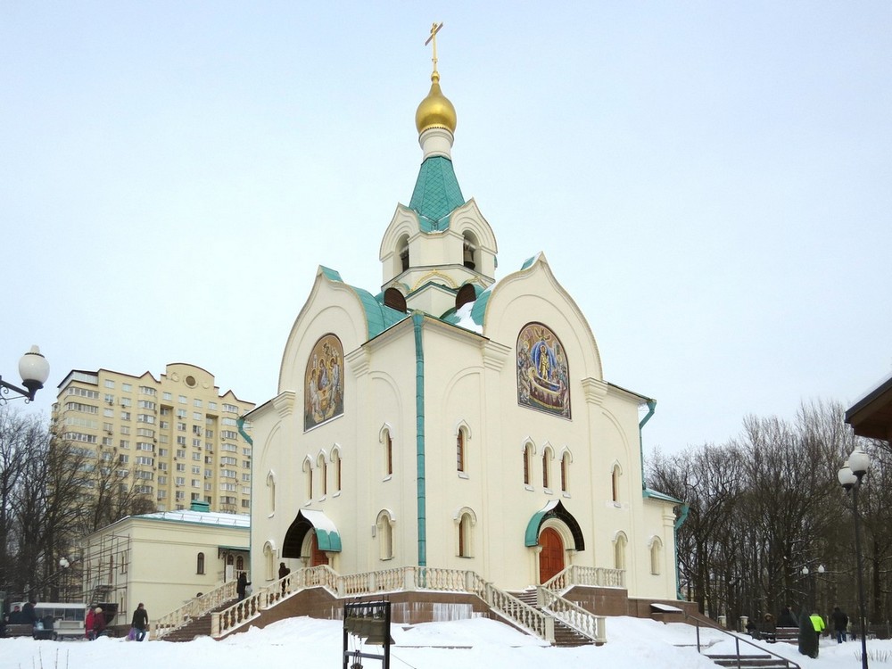 Церковь Иова, патриарха Московского в Кунцеве, Можайский (Западный административный округ (ЗАО), г. Москва). фасады