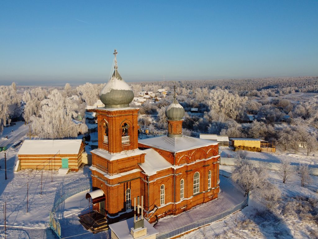 Преснецово. Церковь Николая Чудотворца. общий вид в ландшафте