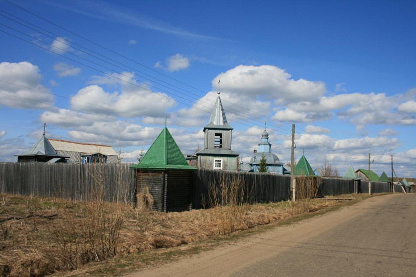 Важкурья. Важкурский Богородице-Рождественский монастырь. общий вид в ландшафте