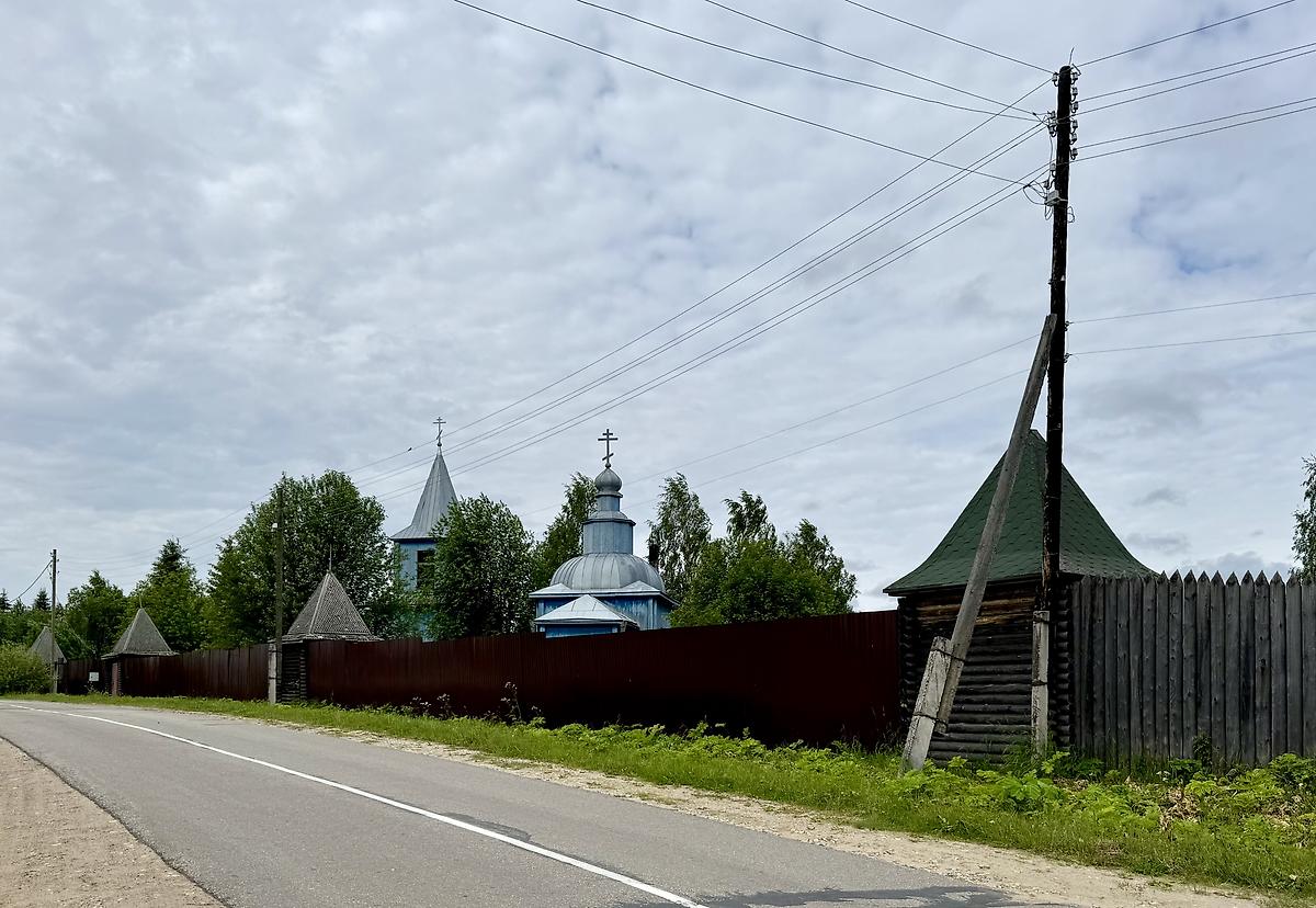 Вид с востока, фасады. Важкурский Богородице-Рождественский монастырь, Важкуръя (Корткеросский район, Республика Коми)