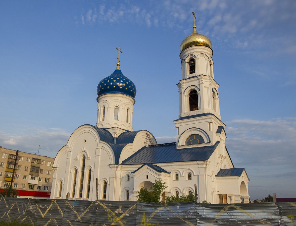 Дзержинск. Церковь Серафима Саровского. фасады