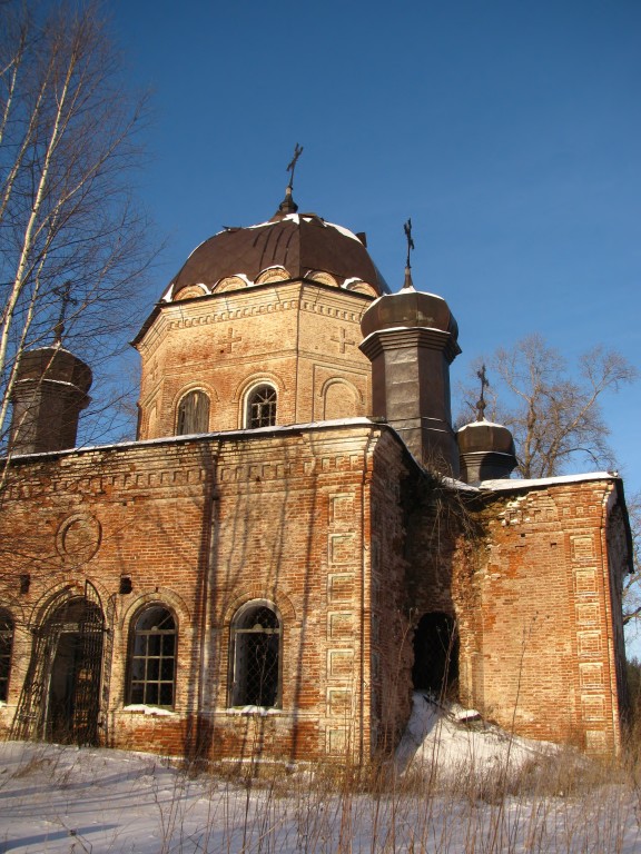 Церковь Троицы Живоначальной, Старица (Свечинский район, Кировская область). фасады