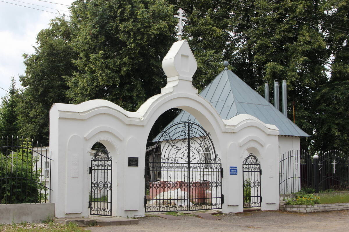 Церковь Благовещения Пресвятой Богородицы, Тумботино (Павловский район, Нижегородская область). дополнительная информация, Церковные ворота.