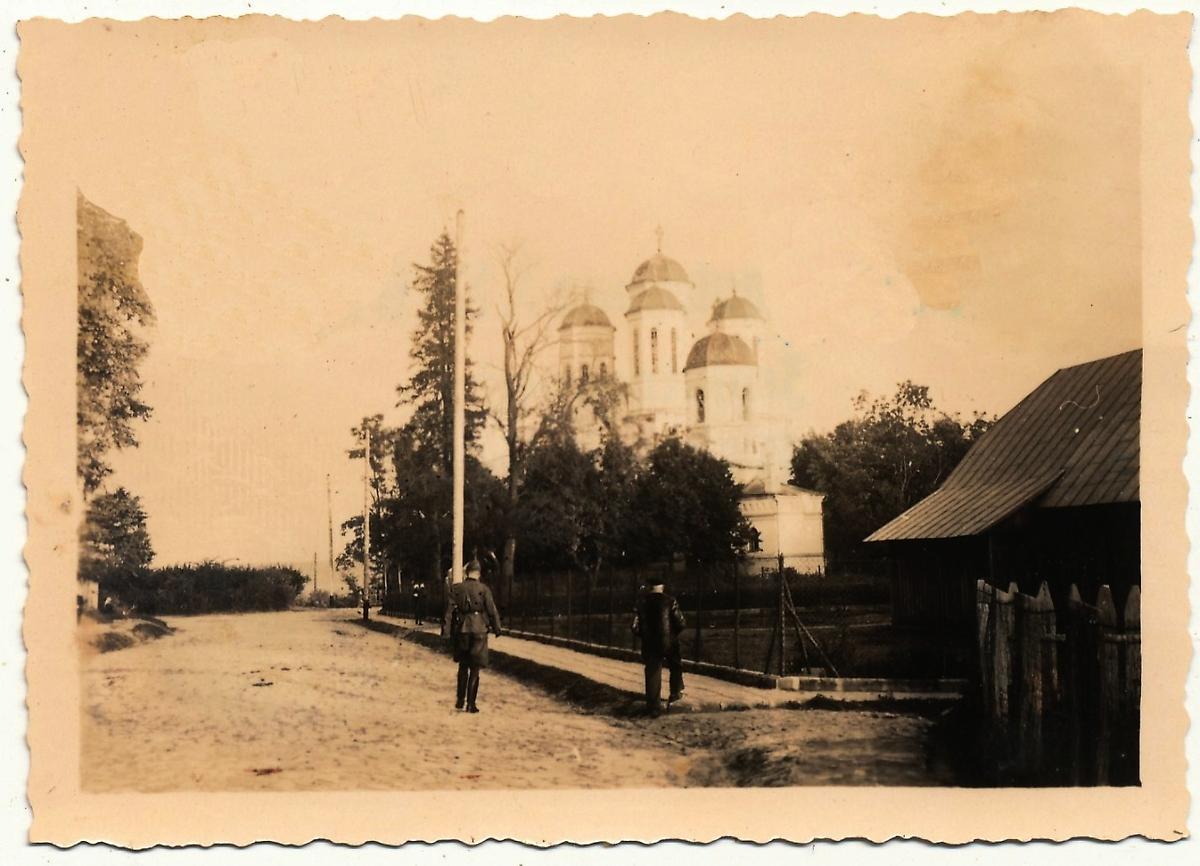 Фото 1941 г. с аукциона e-bay.de, архивная фотография. Кафедральный собор Богоявления Господня, Острог (Ровенский район, Украина, Ровненская область)
