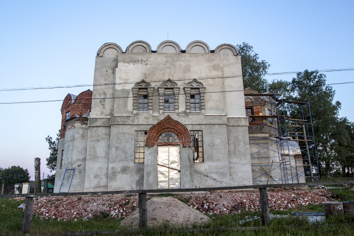 Церковь Троицы Живоначальной, Селитьба (Сосновский район, Нижегородская область). фасады