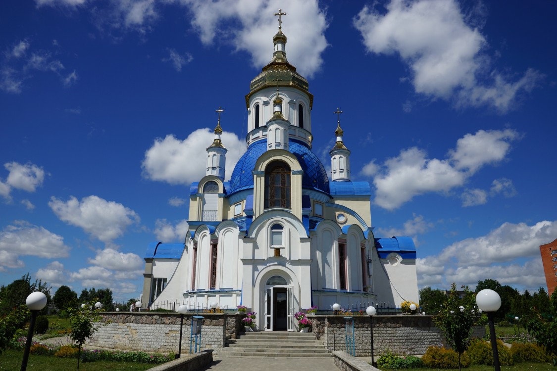Церковь Валентины мученицы, Сумы (Сумской район, Украина, Сумская область). фасады