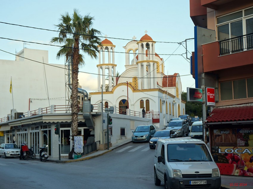 Церковь Святого Креста, Иерапетра (Крит (Κρήτη), Греция). общий вид в ландшафте