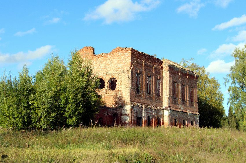 Церковь Спаса Нерукотворного Образа, Осиновец, урочище (Подосиновский район, Кировская область). общий вид в ландшафте