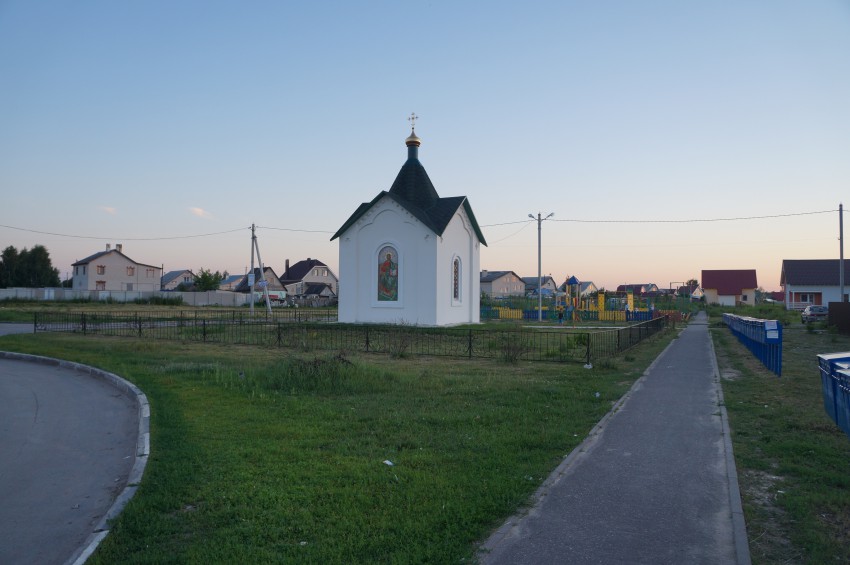 Часовня Петра и Февронии, Бор (Бор, ГО, Нижегородская область). общий вид в ландшафте