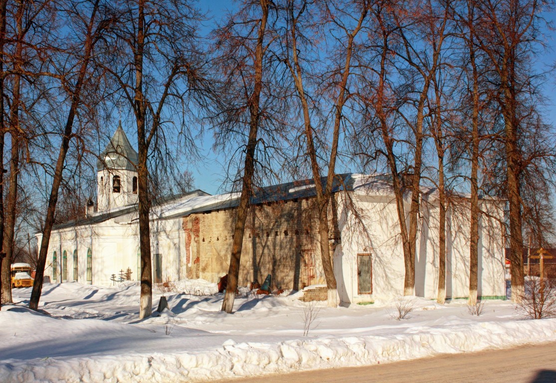 Кильмезь. Церковь Троицы Живоначальной. фасады, Вид с востока