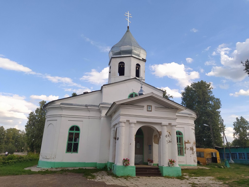 Кильмезь. Церковь Троицы Живоначальной. фасады