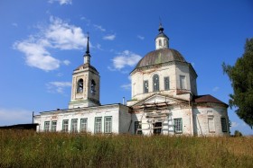 Улеш. Церковь Петра и Павла