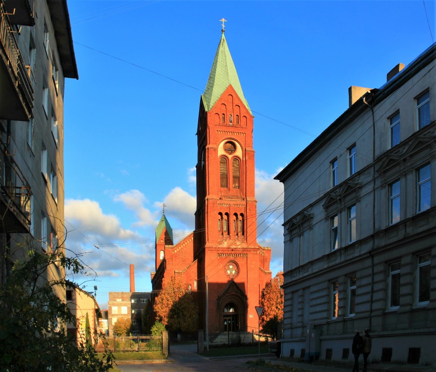 Черняховск. Церковь Михаила Архангела. фасады