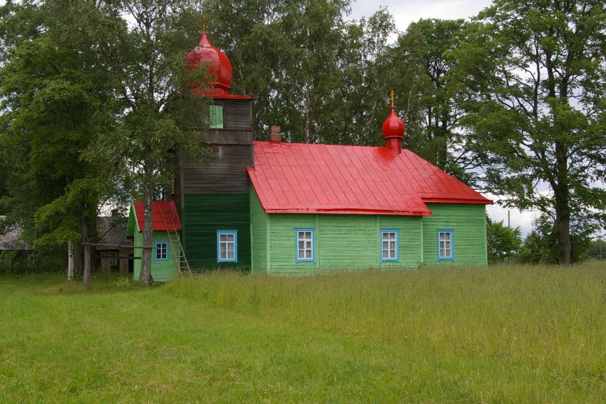 Макаровка. Старообрядческая моленная Благовещения Пресвятой Богородицы. общий вид в ландшафте