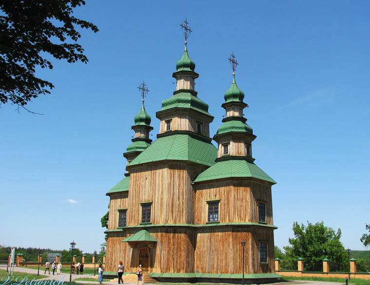 Церковь Троицы Живоначальной, Пустовойтовка (Роменский район, Украина, Сумская область). общий вид в ландшафте